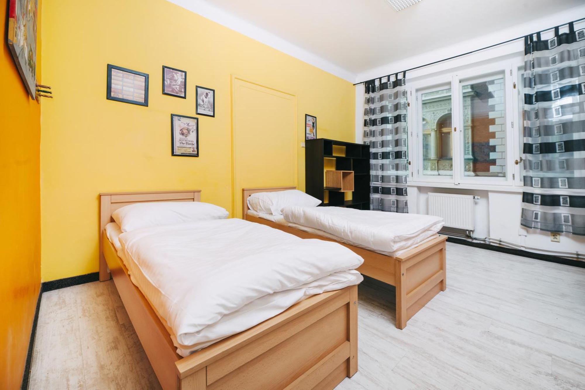 Benedikt City Center Hostel Prague Exterior photo