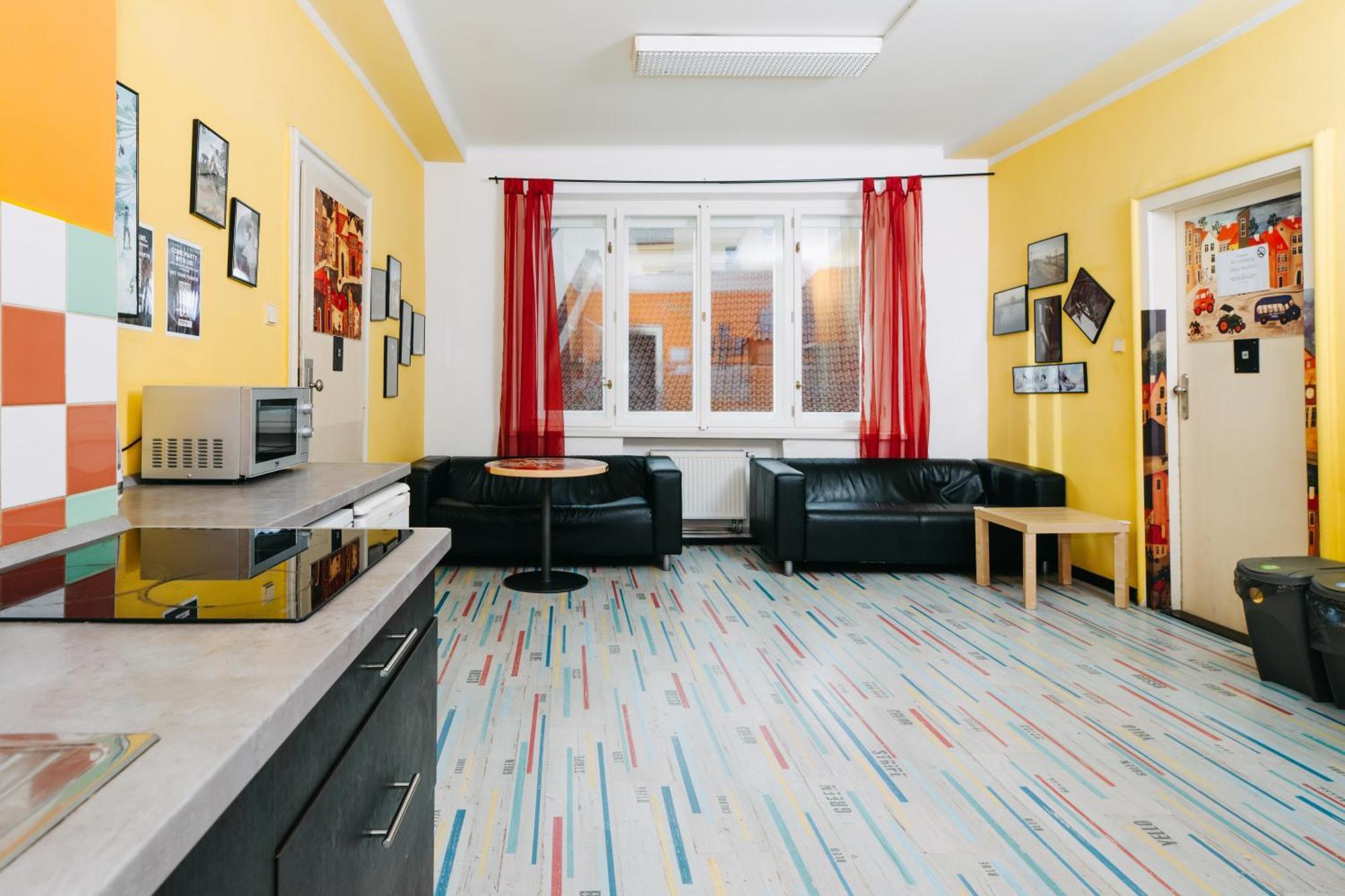 Benedikt City Center Hostel Prague Exterior photo